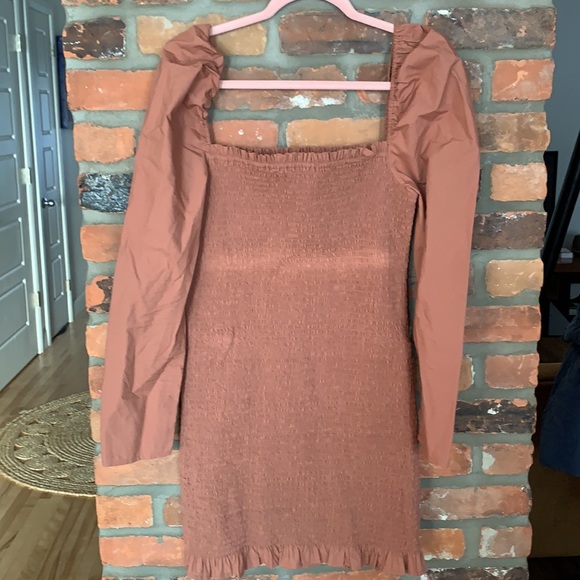 Beautiful spring/ summer midi long sleeve dress (elastic ) - Picture 8 of 8